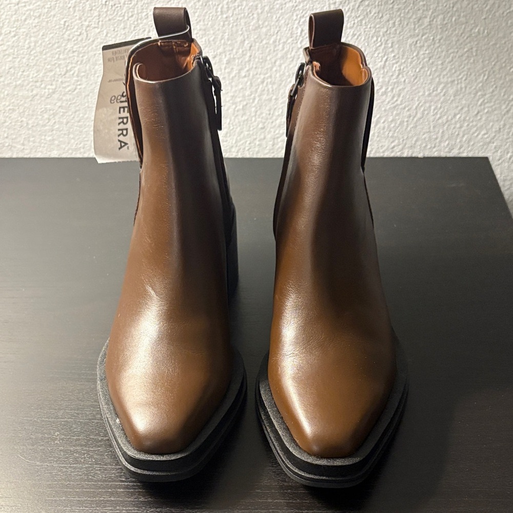 Franco Sarto Rich Brown ankle Boots